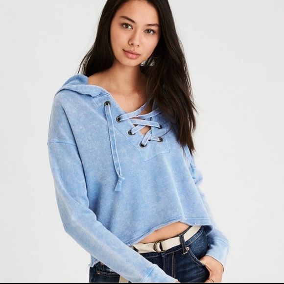 American Eagle Outfitters Cropped Lace-up Hoodie - Picture 7 of 7